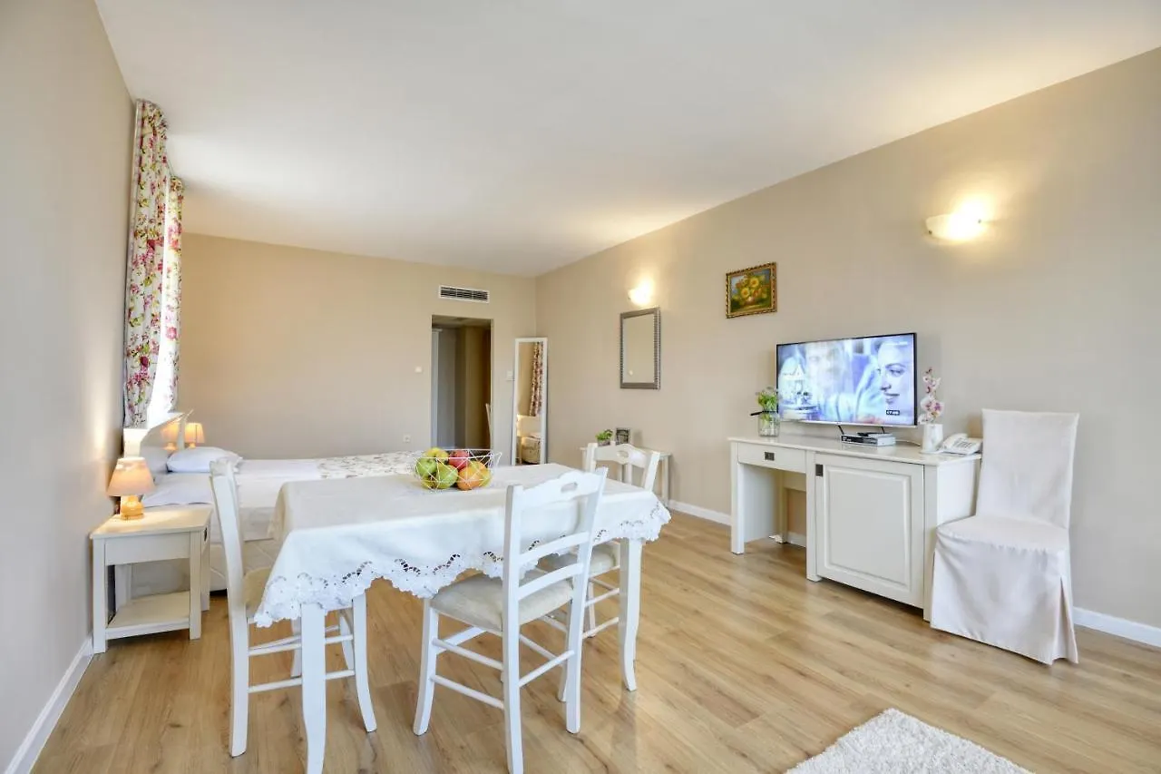 Alekta Hotel - Free Parking Varna