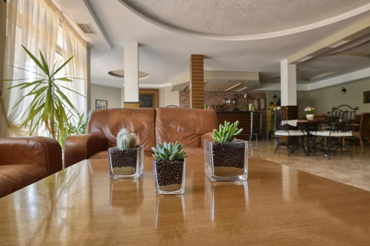 Alekta Hotel - Free Parking Varna 3*,