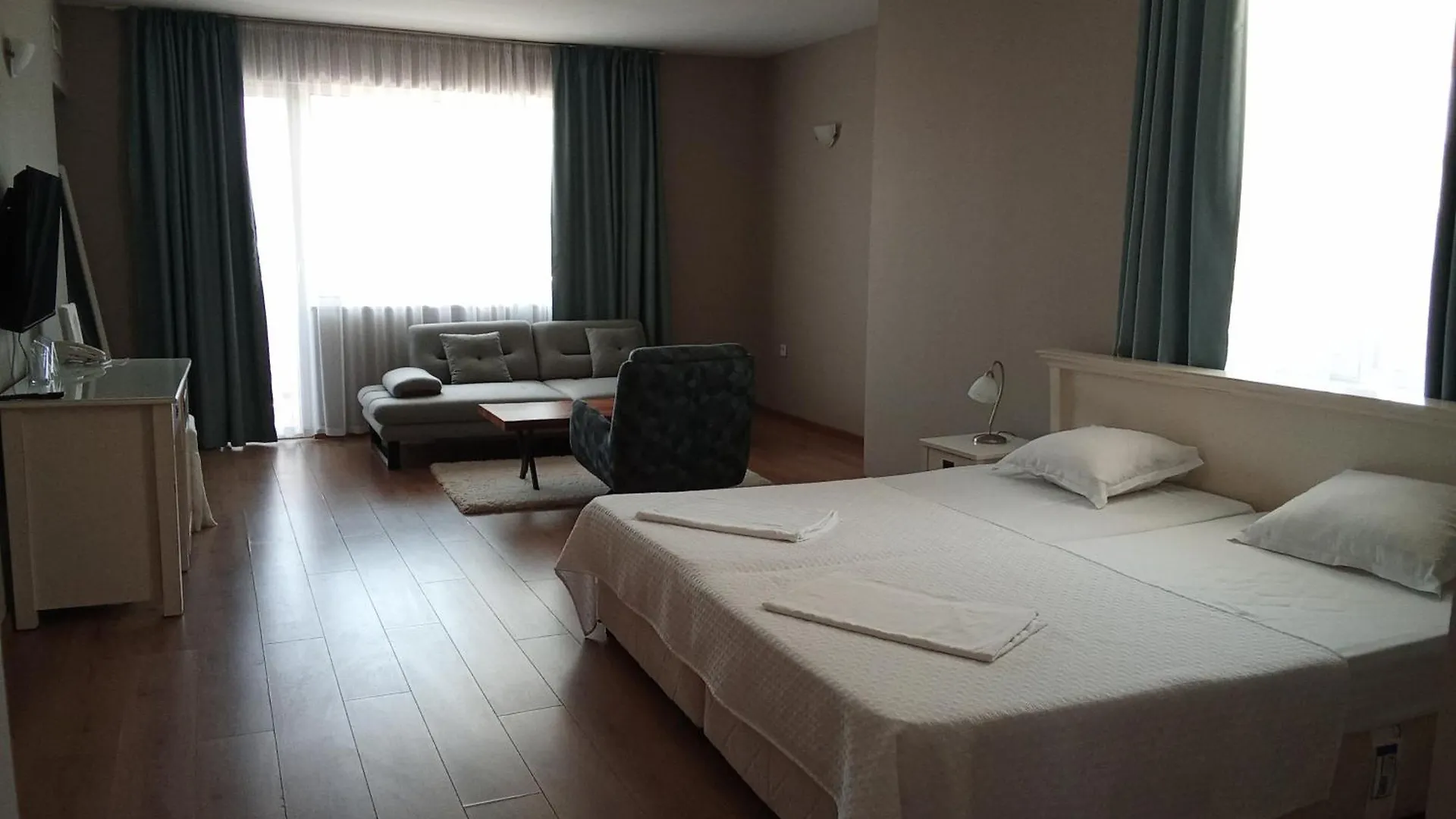 Alekta Hotel - Free Parking Varna